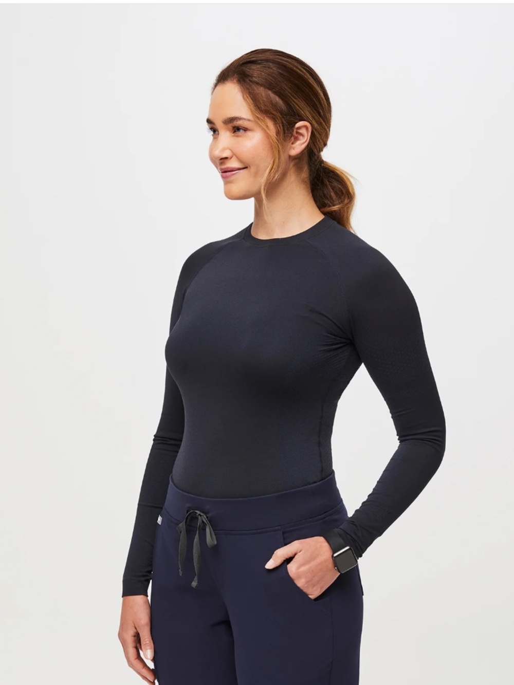 Salta Seamless Long-Sleeve Underscrub in Navy